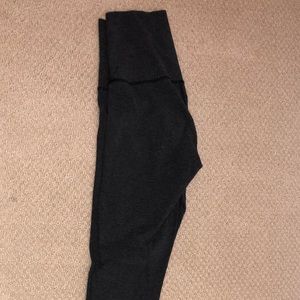 Wunder under lululemon leggings!